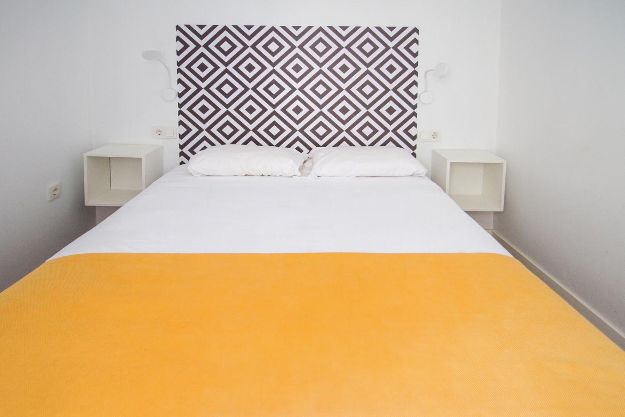 Apartamentos Estemar Бенидорм Екстериор снимка