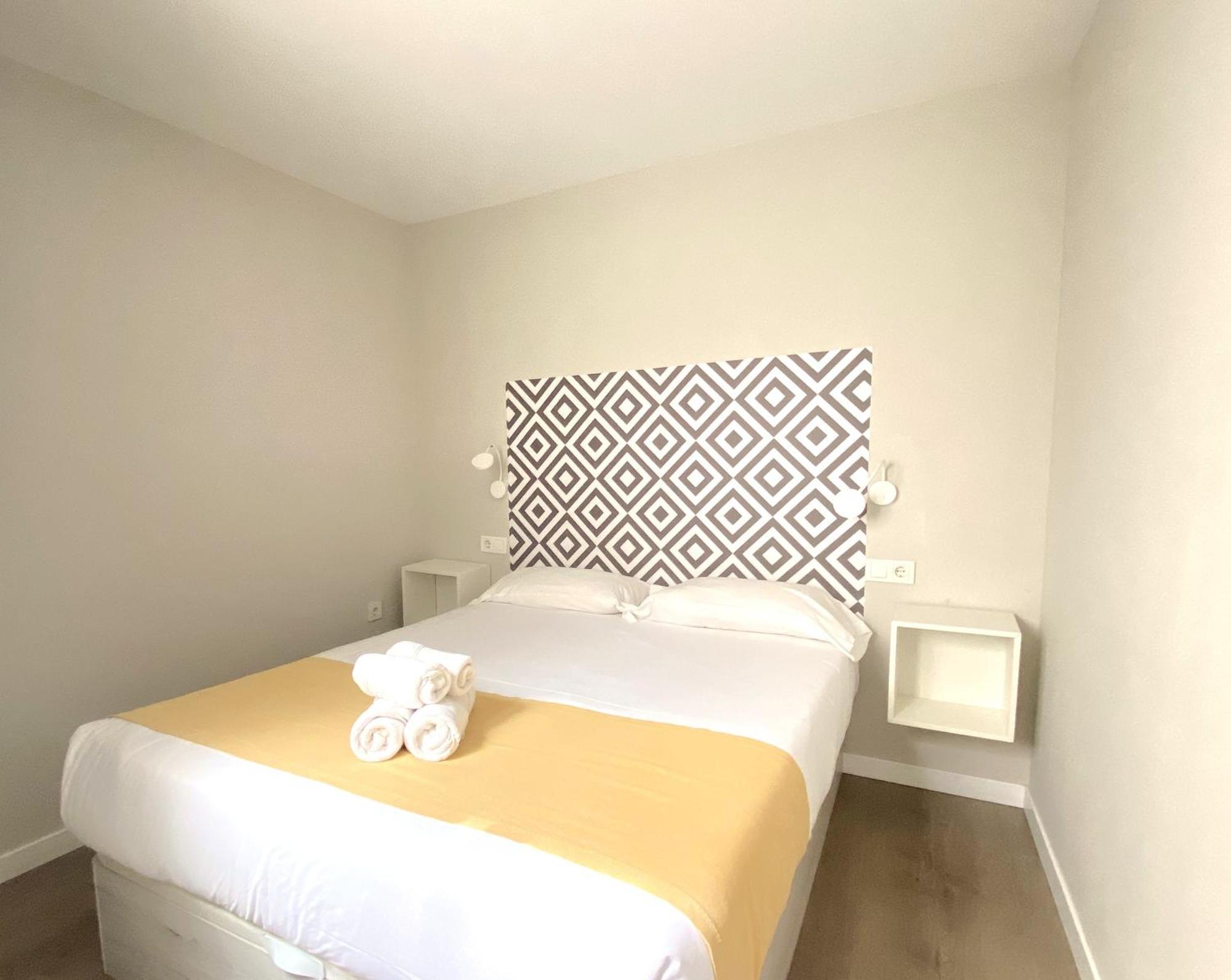 Apartamentos Estemar Бенидорм Екстериор снимка