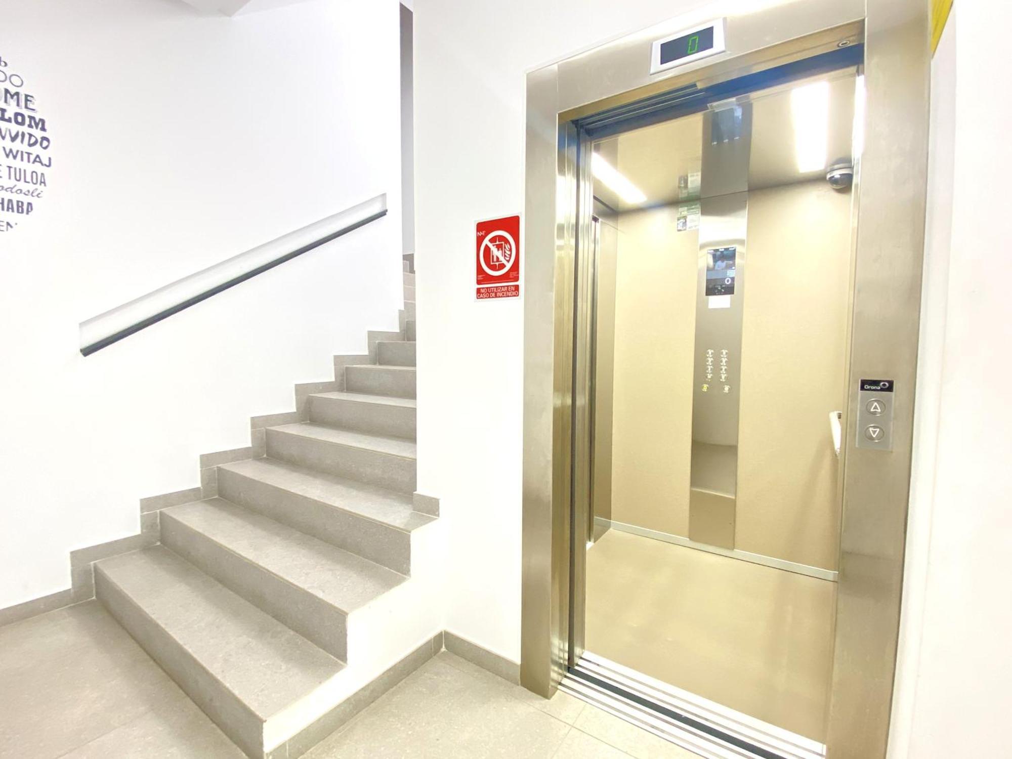 Apartamentos Estemar Бенидорм Екстериор снимка